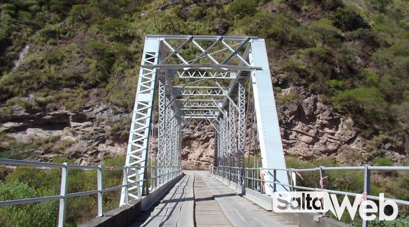 Puente Rio Escoipe